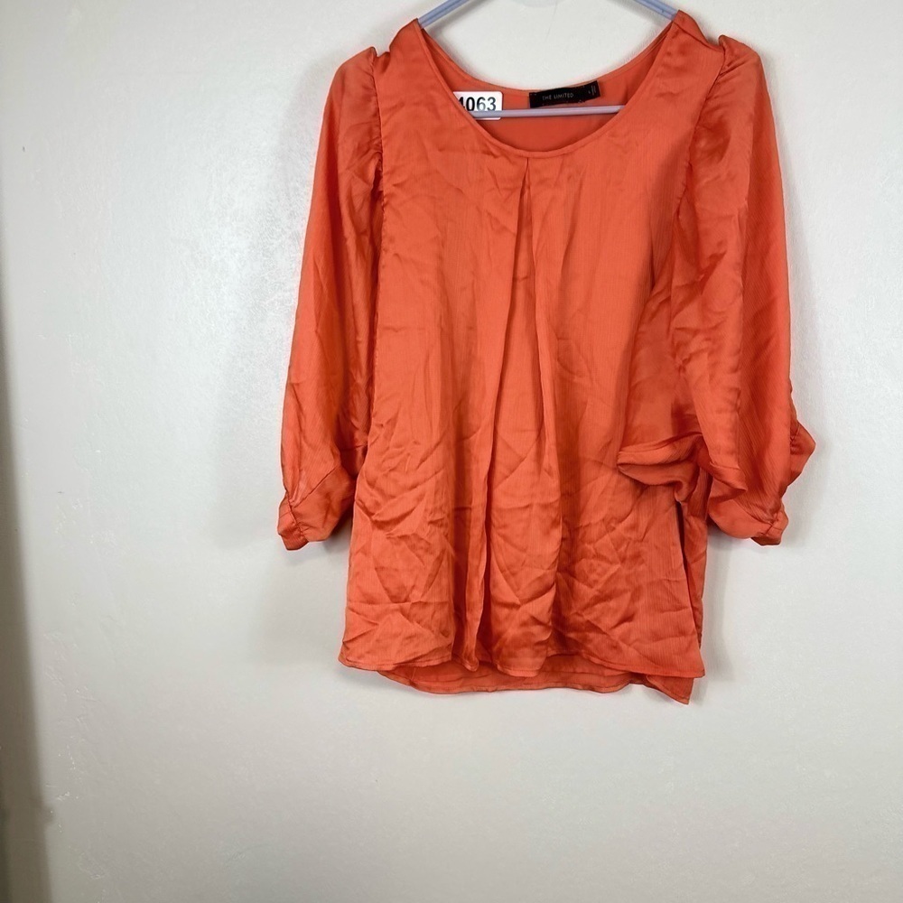 The limited large p2p 20” length 28” open shoulder sleeve. Preworn orange